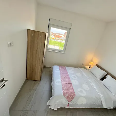 Belgrade Airport Luxury 2 Apartman *