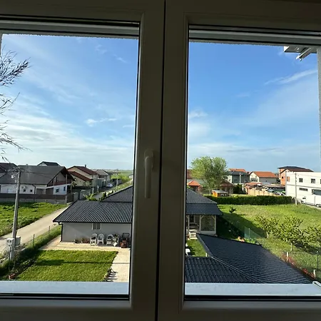 Appartamento Belgrade Airport Luxury 2 *