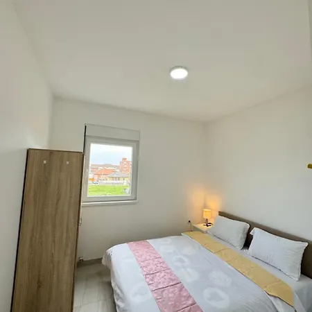 Belgrade Airport Luxury 2 Apartman *