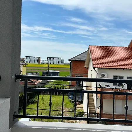 Belgrade Airport Luxury 2 Appartamento