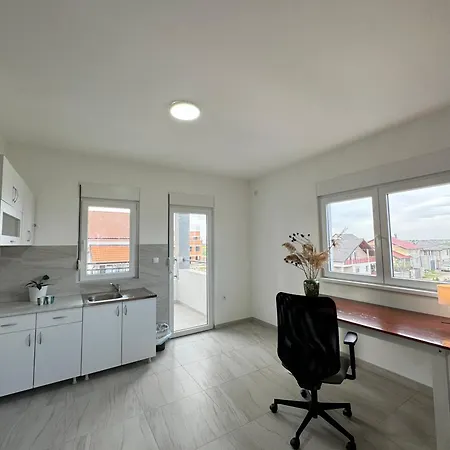 Belgrade Airport Luxury 2 *