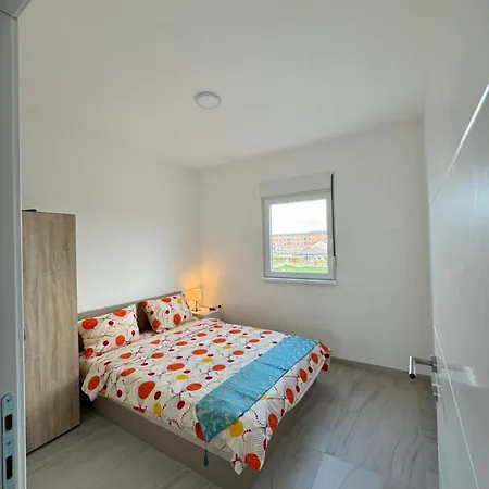 Lejlighed Belgrade Airport Luxury 2 *